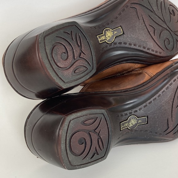 Michel M Peggy Brown Leather Clog - Picture 10 of 13